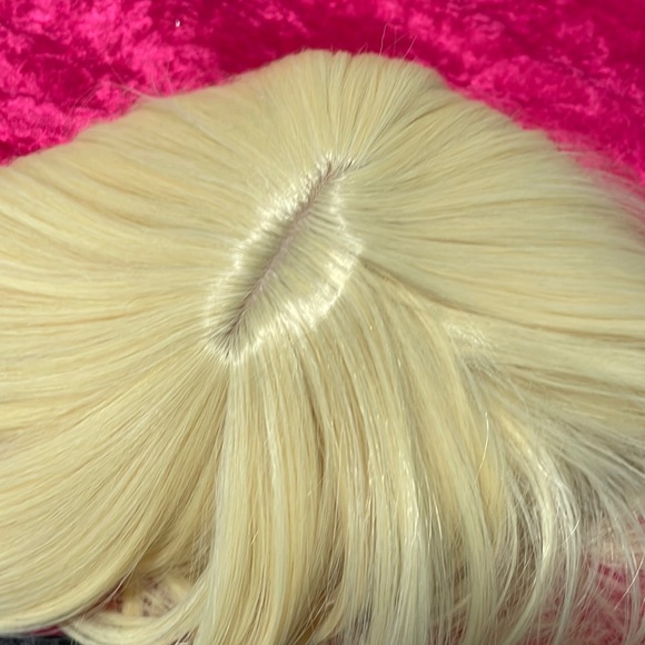 Pixie cut blonde wig - Picture 5 of 7